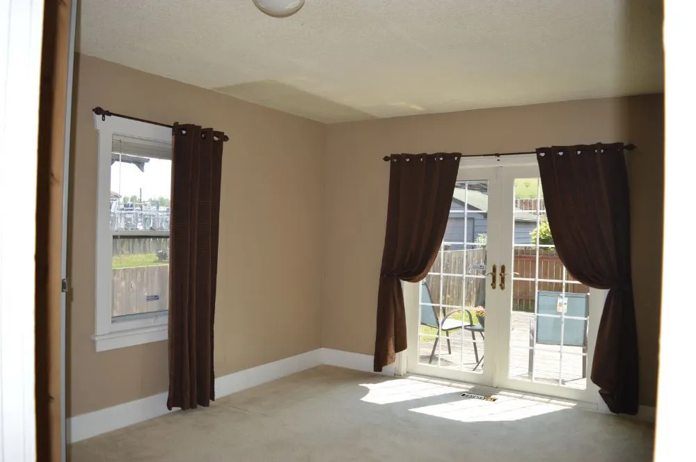 Local garden landscaping in Lakewood, WA by Mil's Son & Son Housekeeping