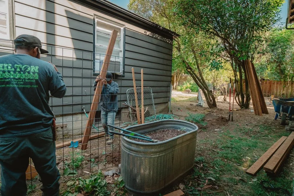 Expert lawn care service experts serving Beaverton, OR - Milton Cleanup & More