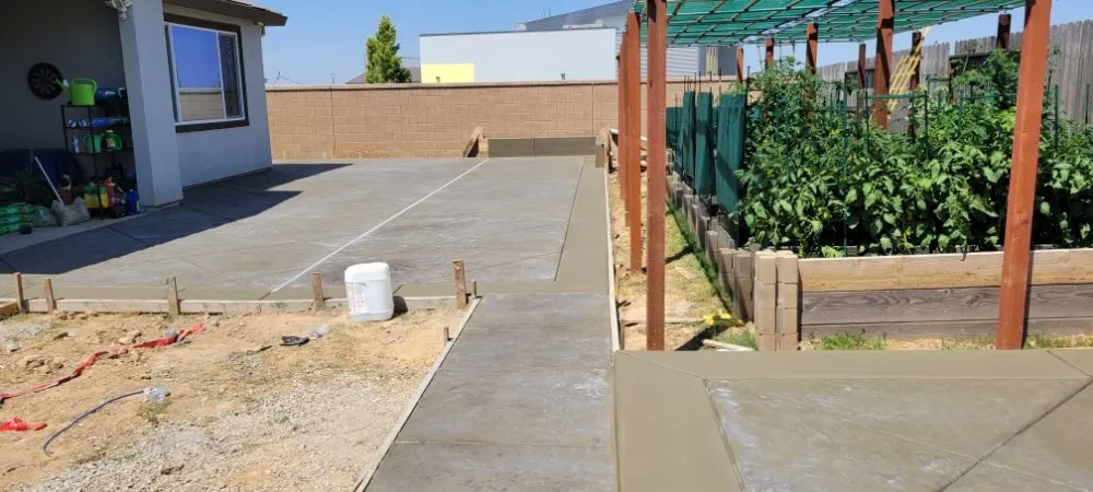 Local yard cleanup service with custom design across Sacramento, CA - Milton's Cocrete
