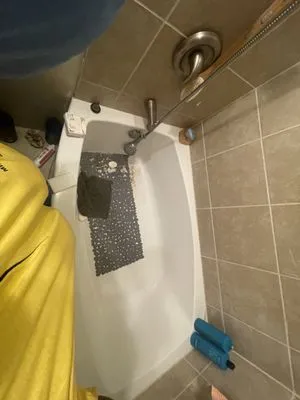 Mime’s Cleaning Service Logo