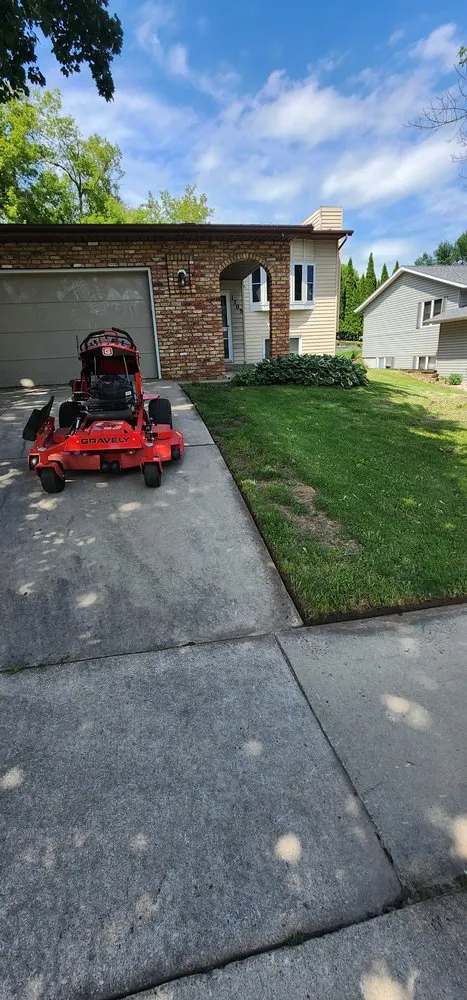 Affordable landscaping services in Rochester, MN - Minnesota Nice Lawns