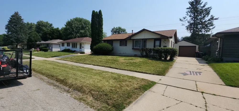 Expert outdoor landscaping experts serving Rochester, MN - Minnesota Nice Lawns