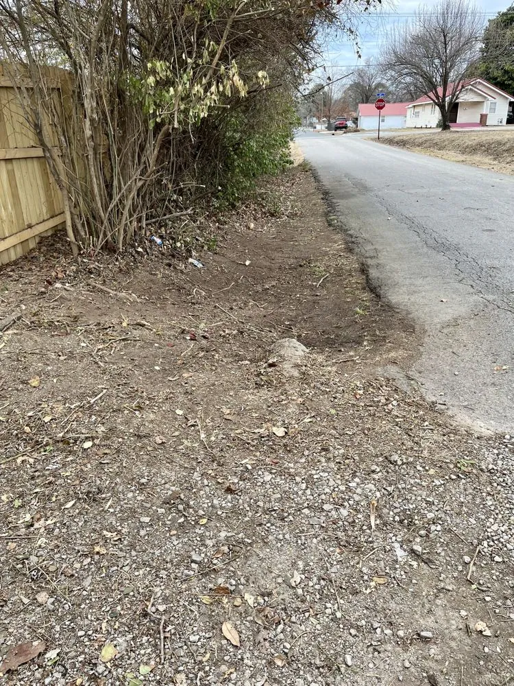 Reliable yard maintenance for year-round maintenance in Fort Smith, AR by Minute-Man Lawn Care