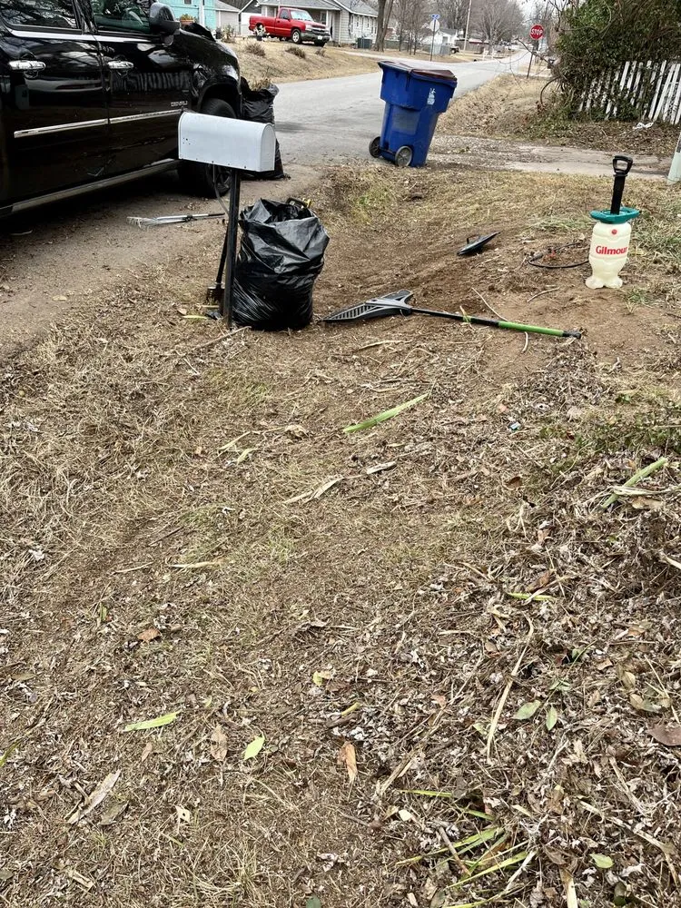 Expert lawn care service experts serving Fort Smith, AR - Minute-Man Lawn Care