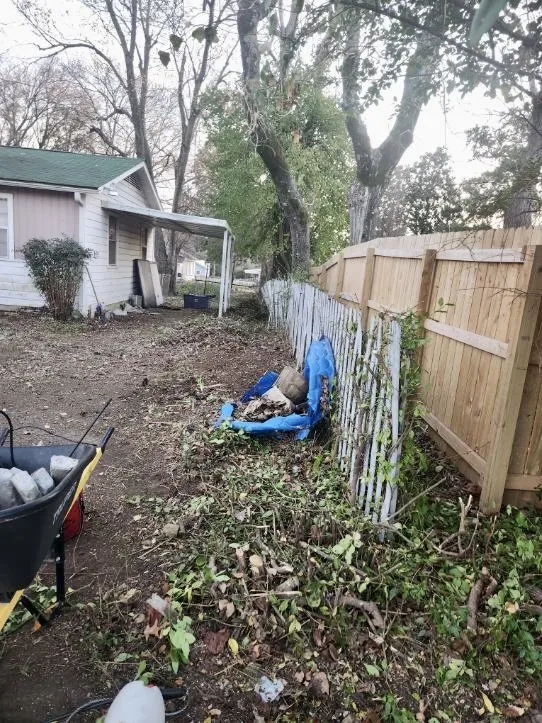 Trusted yard maintenance in Fort Smith, AR by Minute-Man Lawn Care