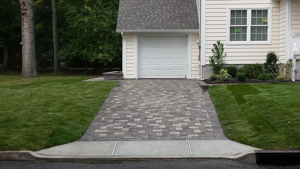 Custom lawn care service in Saddle Brook, NJ by Mirabella Landscape & Construction