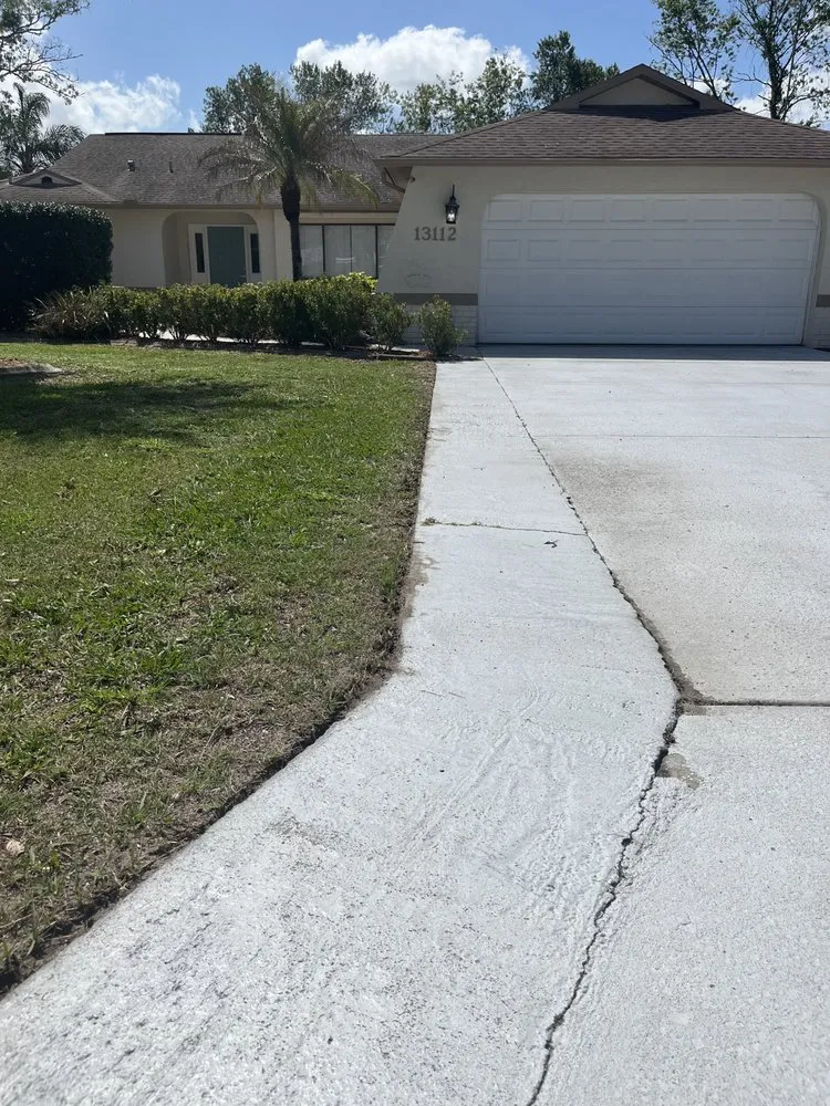 Trusted lawn care service experts serving Spring Hill, FL - Miracle Cuts Lawn Care