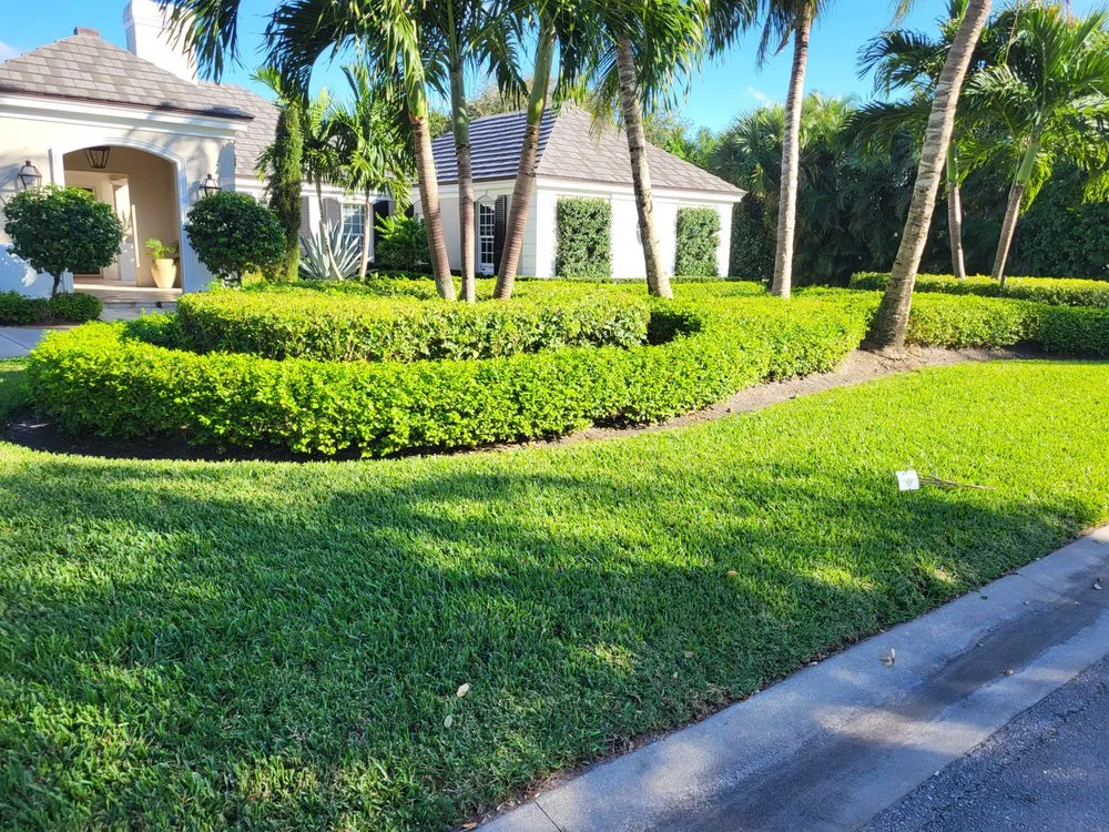 Local landscaping services in Vero Beach, FL by Miracle Green