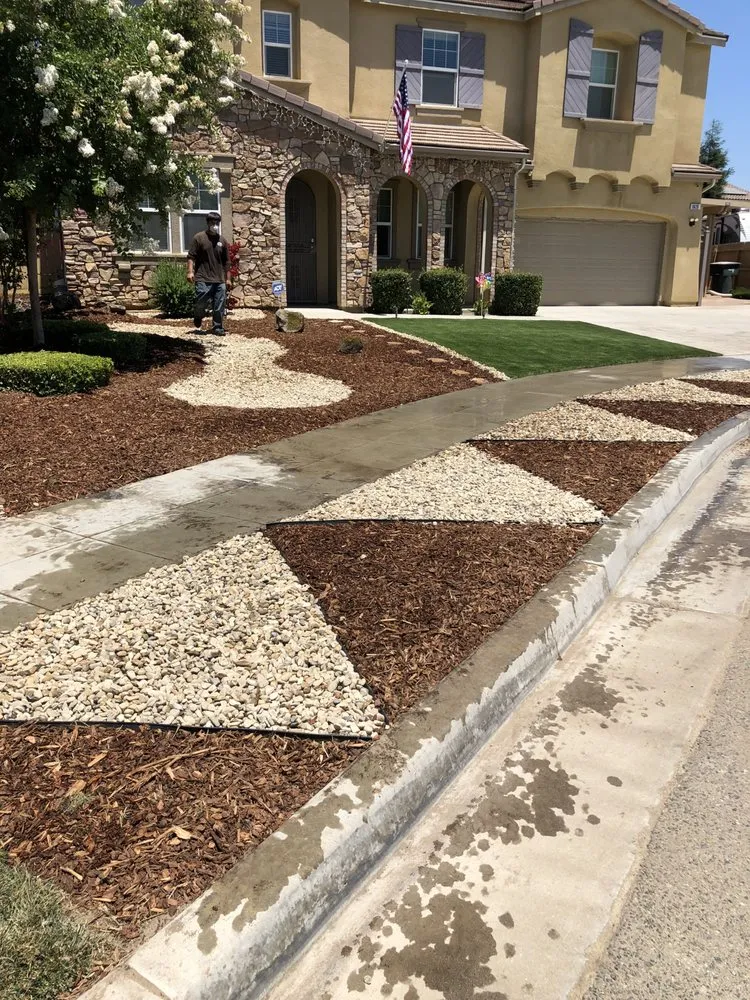 Top-rated landscape design for residential properties in Madera, CA by Miracle Grow Landscape