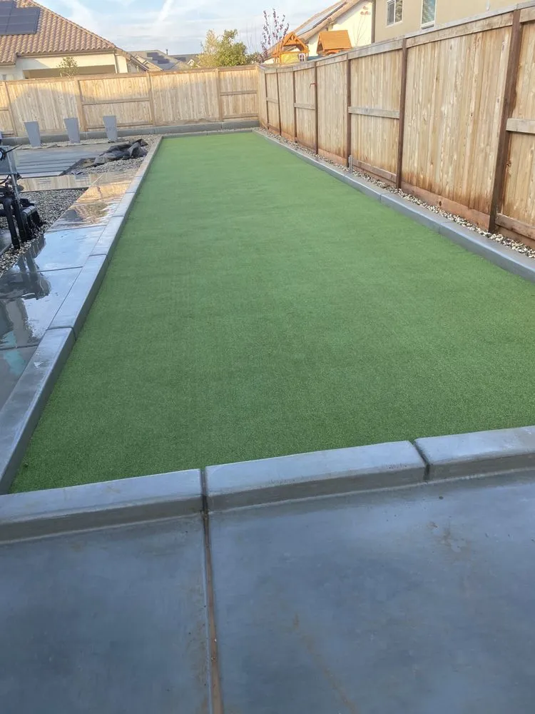 Custom garden landscaping for homes across Madera, CA - Miracle Grow Landscape