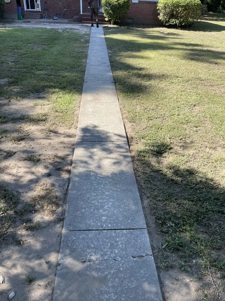 Trusted yard maintenance in Beaufort, SC by Miracle Landscape