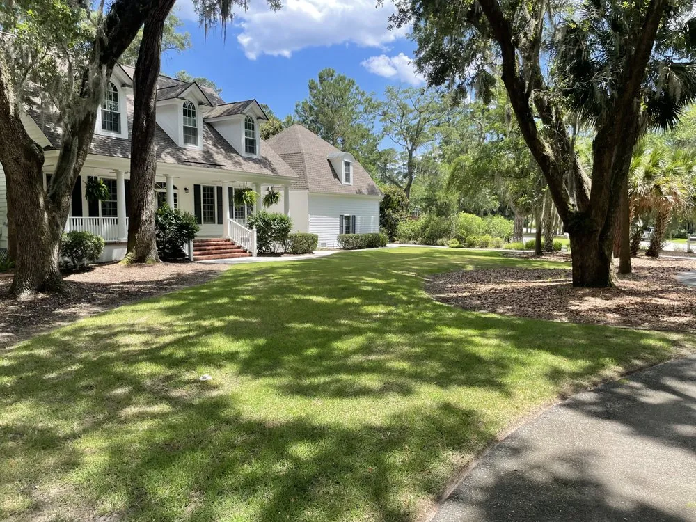 Affordable landscape installation for year-round maintenance in Beaufort, SC by Miracle Landscape