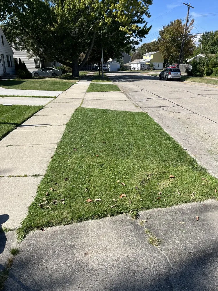 Top-rated garden landscaping for beautiful yards across St. Clair Shores, MI - Miracle Landscaping