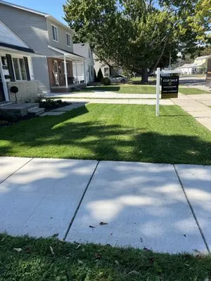Miracle Landscaping Logo
