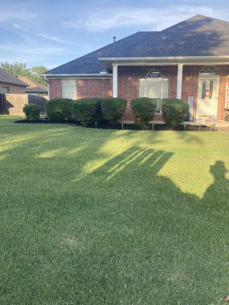 Top-rated residential landscaping experts serving Conway, AR - Miracle Lawns & Landscaping