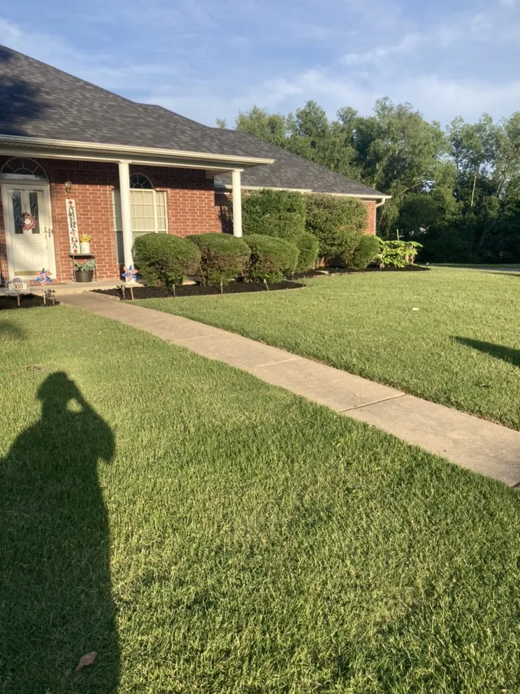 Professional landscape installation in Conway, AR - Miracle Lawns & Landscaping