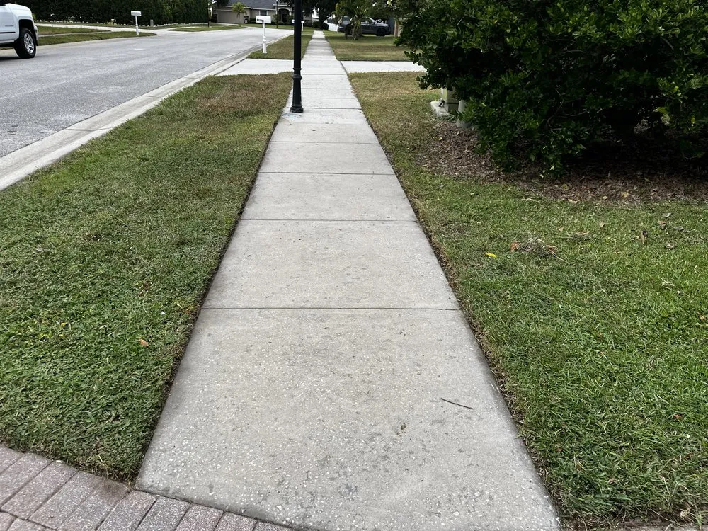 Professional lawn care service in Winter Haven, FL - Miracle Lawns