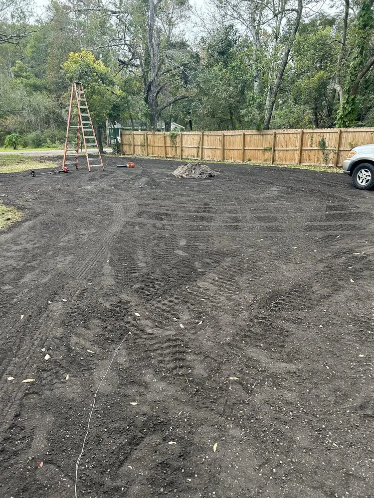 Custom lawn mowing service with custom design across Jacksonville, FL - Miracle Pressure Washing & Landscaping