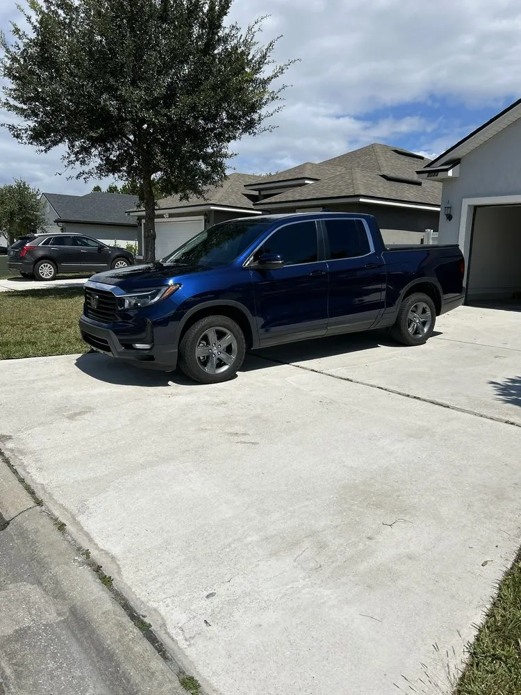 Trusted lawn care service in Jacksonville, FL by Miracle Pressure Washing & Landscaping