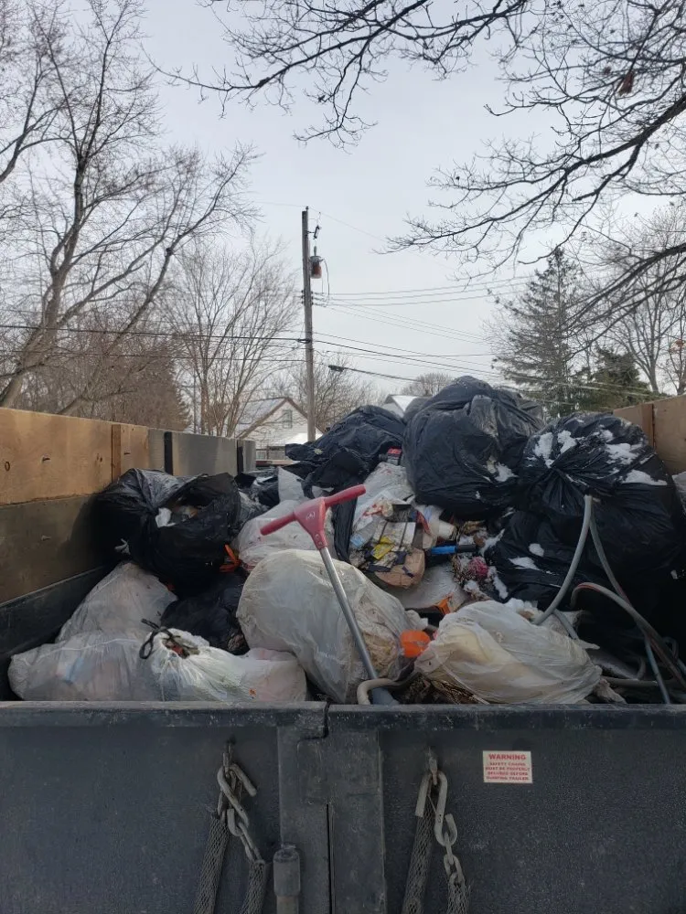 Top-rated yard maintenance experts serving Lansing, MI - Miracle property maintenance