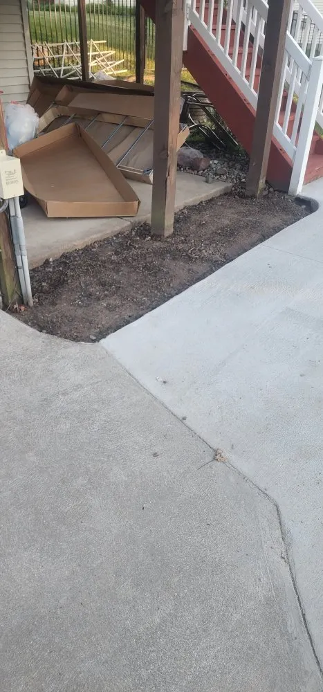 Reliable lawn mowing service for residential properties across Lansing, MI - Miracle property maintenance