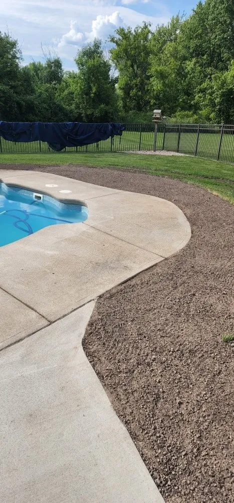 Reliable yard cleanup service experts serving Lansing, MI - Miracle property maintenance