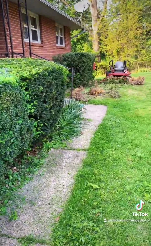 Custom outdoor landscaping near you across Easton, PA - Miranda Contracting