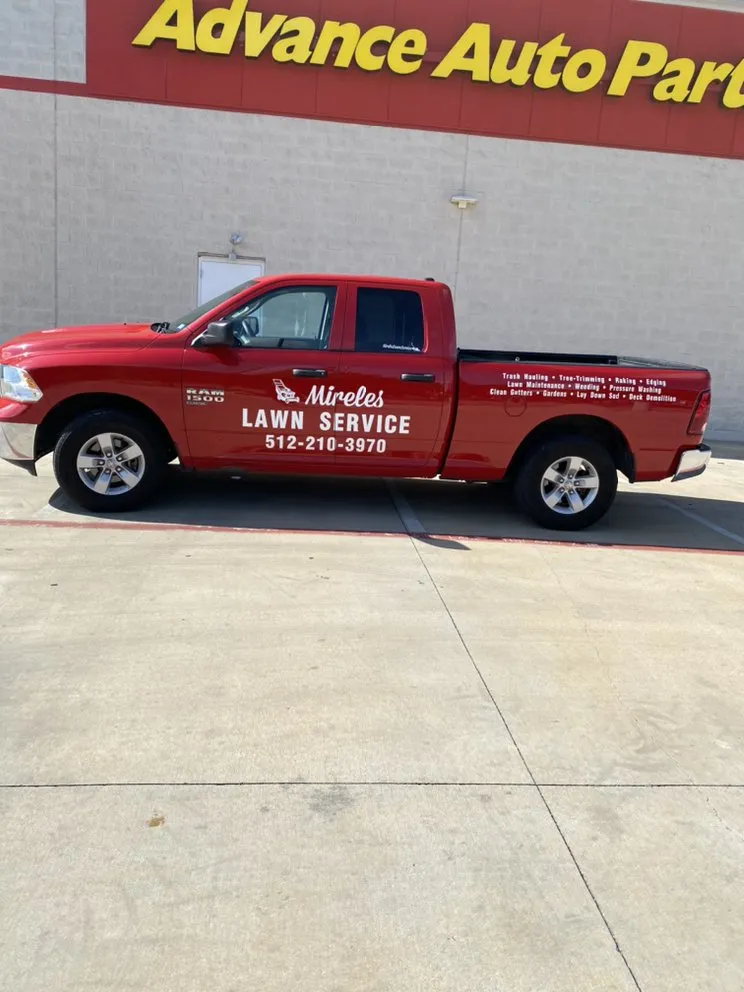 Trusted lawn care service for year-round maintenance across Lockhart, TX - MirelesLawnService