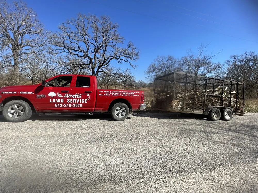 Custom outdoor landscaping in Lockhart, TX - MirelesLawnService