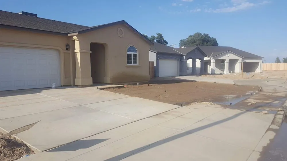 Custom garden landscaping in Clovis, CA by Mission View Landscaping