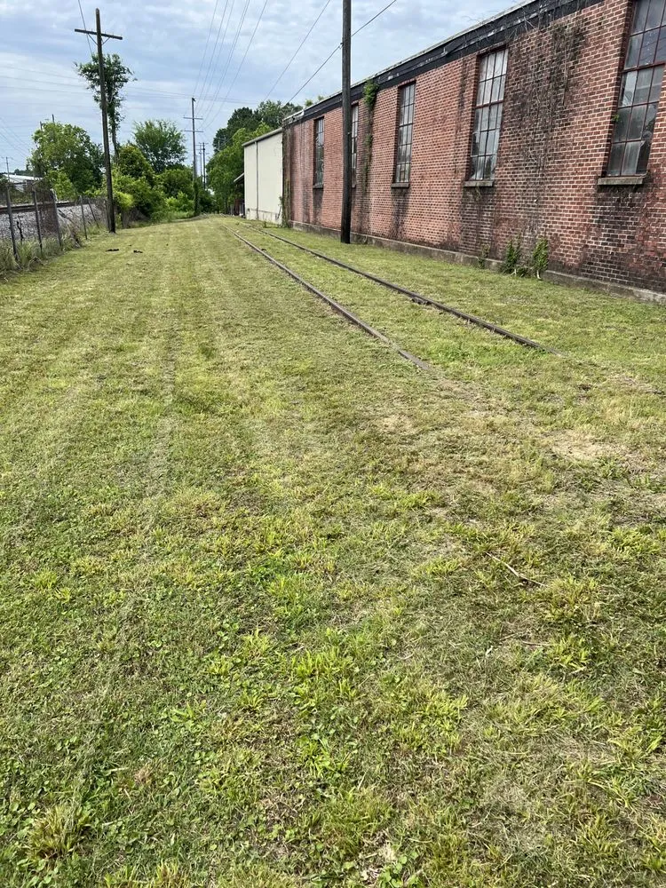 Reliable landscape installation for beautiful yards across Tupelo, MS - Mississippi Baddboyy Lawncare