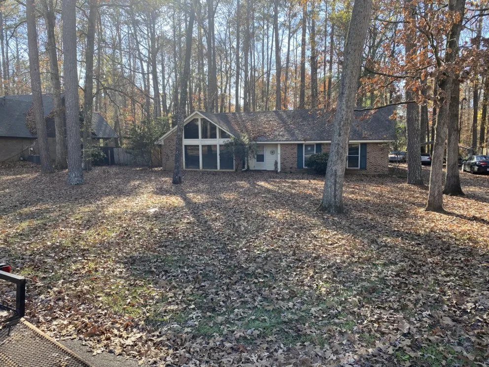 Custom lawn care service for outdoor upgrades in Ridgeland, MS by Mississippi Greenery