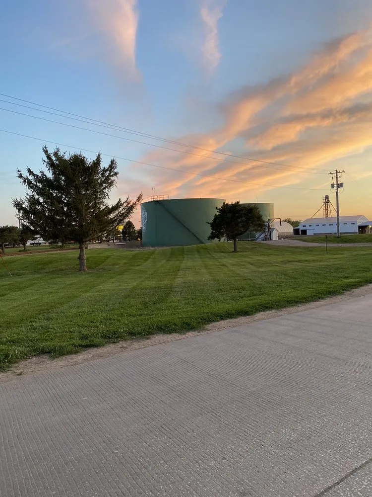 Affordable lawn care service for homes across Sioux City, IA - Missouri River Ground Maintenance