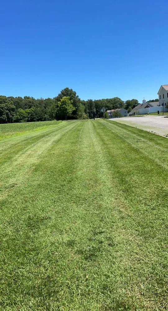 Top-rated yard maintenance for year-round maintenance in Hollywood, MD by Mister Lawn Maintenance