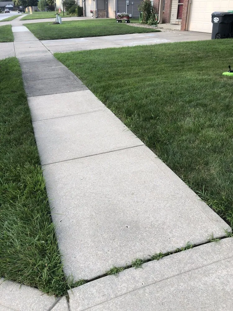 Professional yard maintenance in Greenwood, IN by Mister Twister Repairs