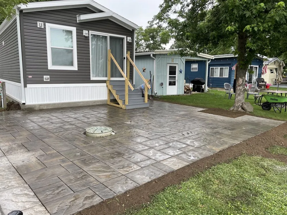 Professional lawn care service near you in Valparaiso, IN by Mistic