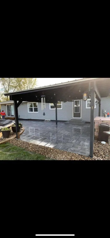 Professional lawn care service near you in Valparaiso, IN by Mistic