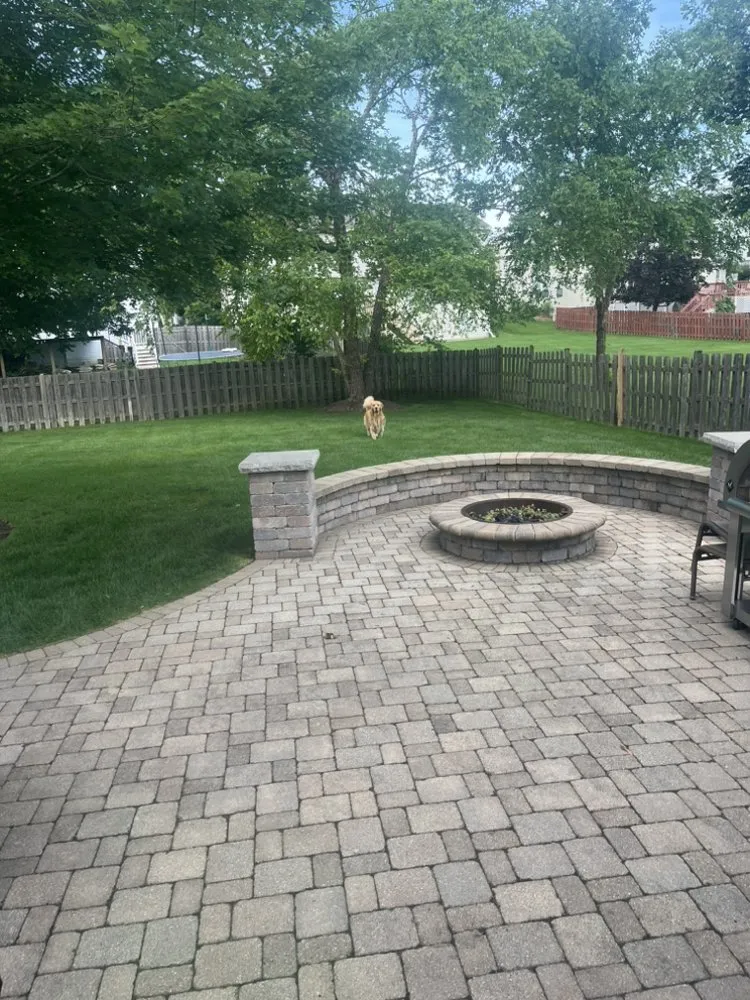 Top-rated yard maintenance in Grayslake, IL by Mistretta Landscaping