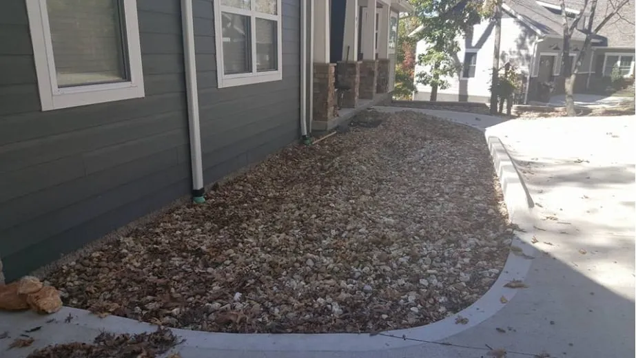 Expert landscape installation experts serving Eldon, MO - Misty Creek Landscapes