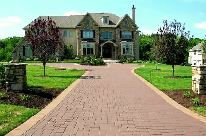 Professional outdoor landscaping experts serving Langhorne, PA - Misty Mountain Landscape