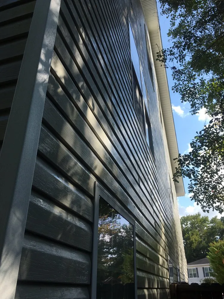 Top-rated lawn care service in Brunswick, GA by Mitch Pressure Washing Plus Cement Treatment