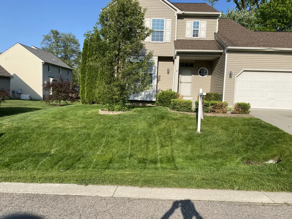 Affordable landscaping services in Bloomfield Hills, MI by Mitchell & Company