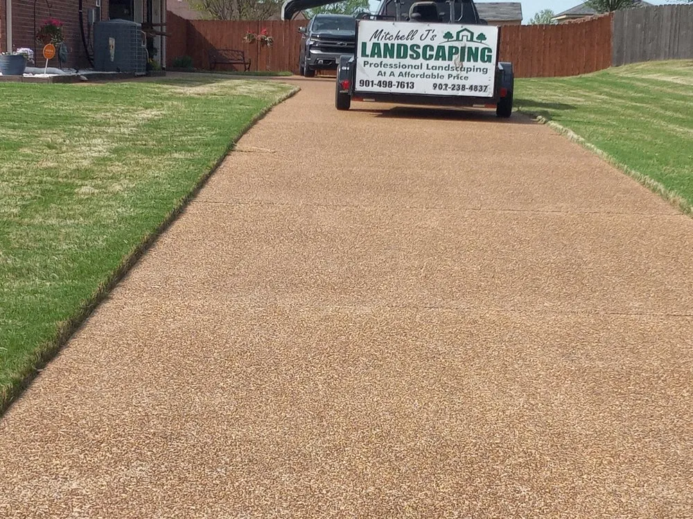 Expert landscape design for beautiful yards in Olive Branch, MS by Mitchell J's