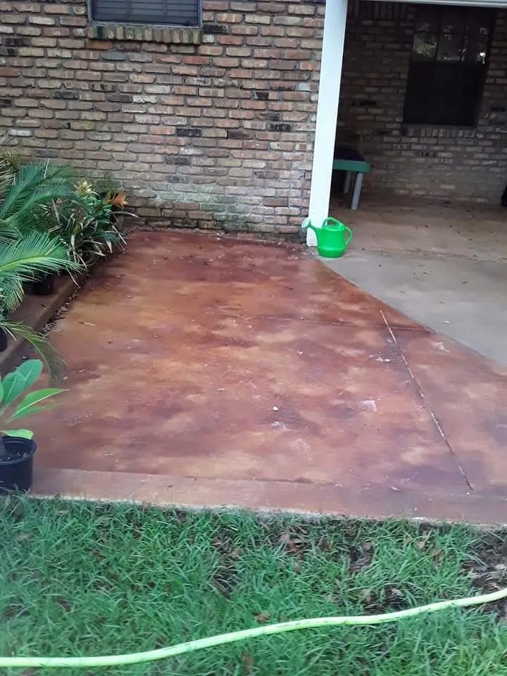 Affordable lawn care service for year-round maintenance across Robertsdale, AL - Mitchell Landscape & Concrete