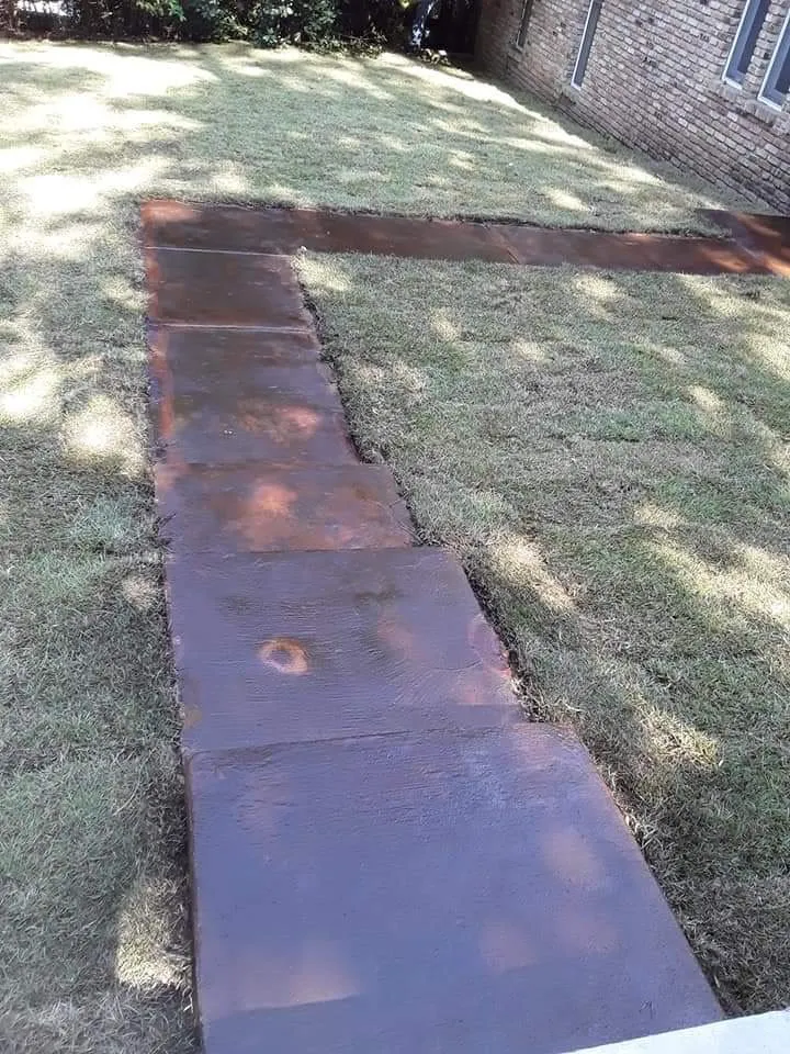 Affordable landscape installation for homes across Robertsdale, AL - Mitchell Landscape & Concrete