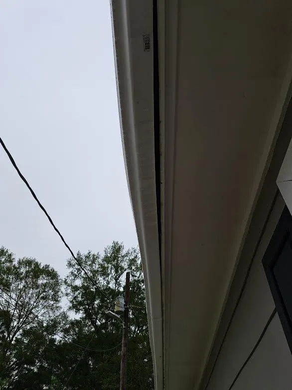 Custom lawn mowing service in Meridian, MS by Mitchell Landscaping