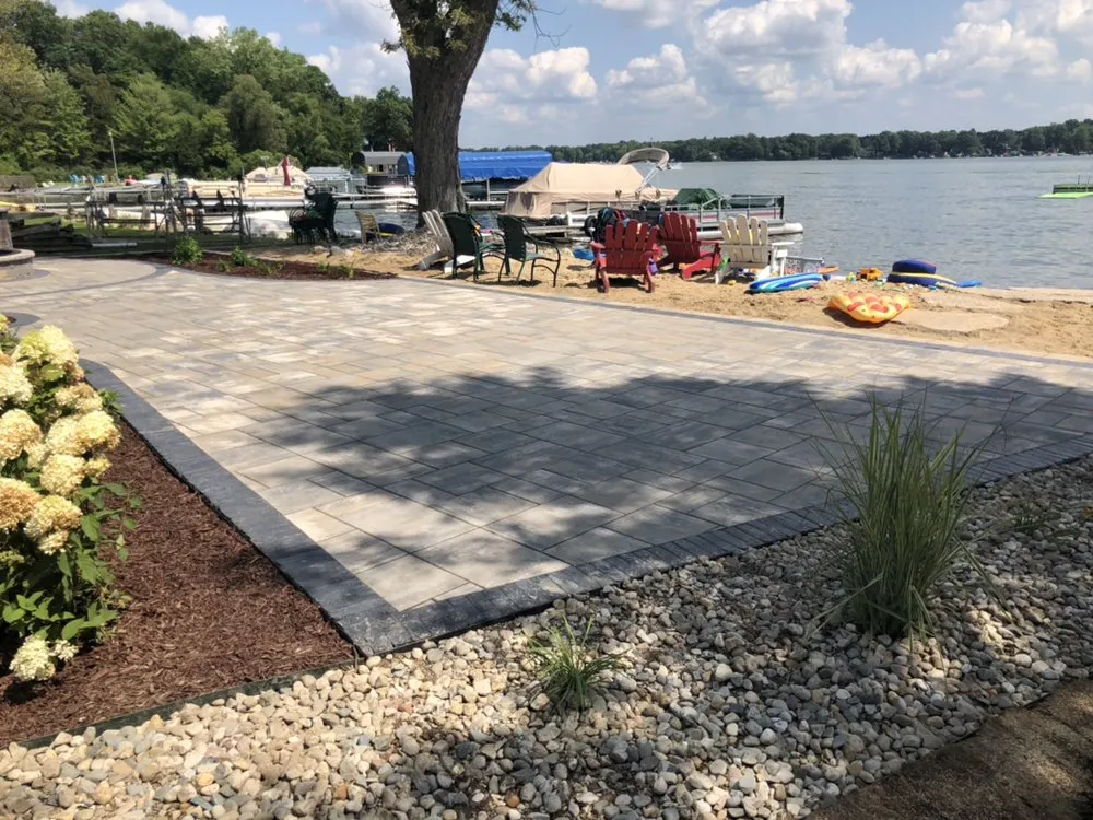 Custom yard cleanup service experts serving Dowagiac, MI - Mitchell Outdoor & Design