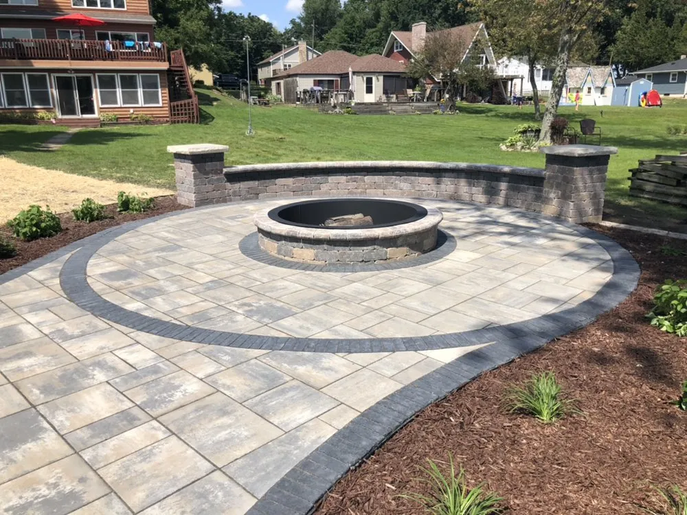 Trusted garden landscaping experts serving Dowagiac, MI - Mitchell Outdoor & Design