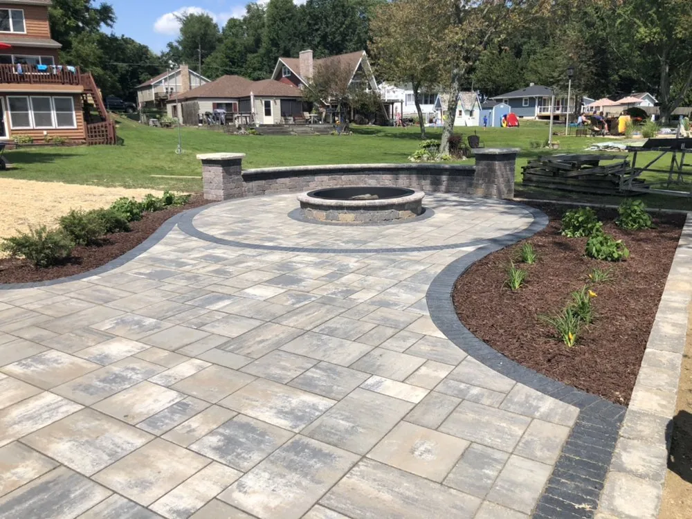 Local landscaping services experts serving Dowagiac, MI - Mitchell Outdoor & Design