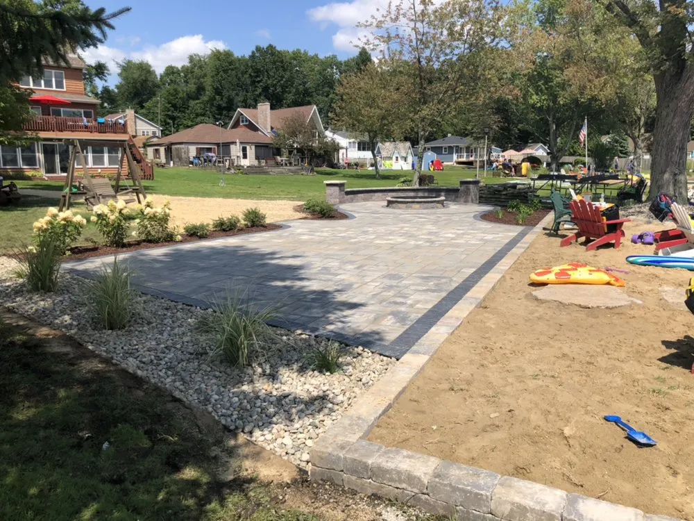 Top-rated landscaping services in Dowagiac, MI by Mitchell Outdoor & Design